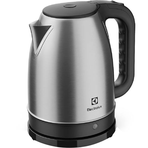 Chaleira Elétrica Electrolux Efficient 1,8L Base 360º EEK10 — foto do produto em fundo branco